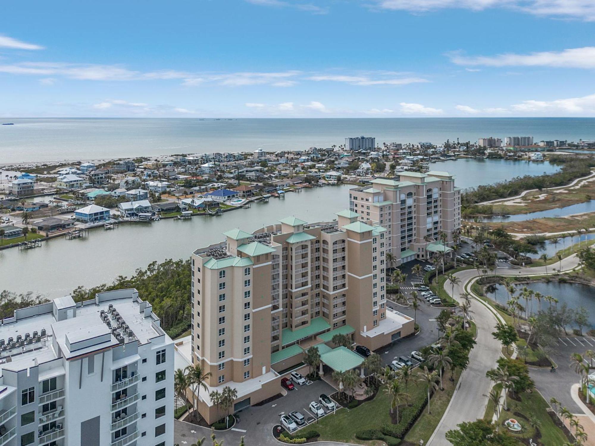 Waterfront Condo W/ Bay Views, Pool & Tennis Court Форт Майерс Бич Экстерьер фото